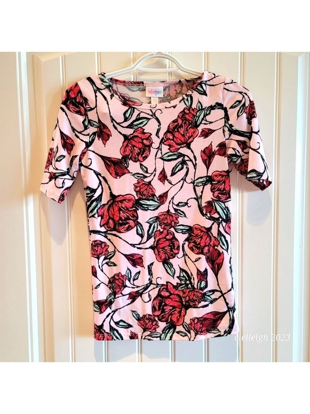 *4 for $25* LULAROE Floral Shirt